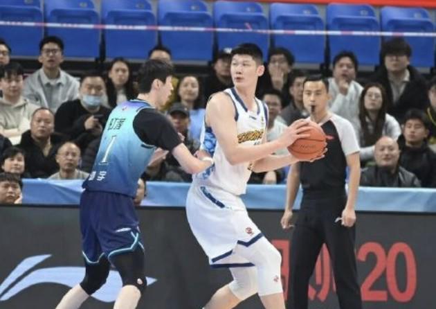 里程碑！胡金秋生涯得分超越唐正东，升至CBA历史得分榜第八位